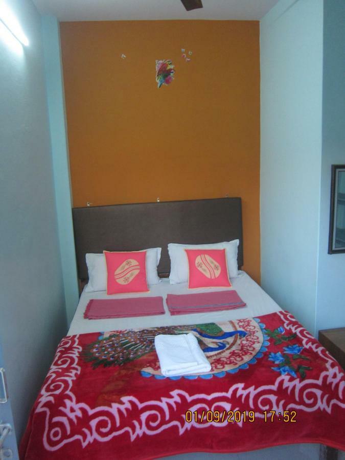 Kedar Guest House -Feel At Home Varanasi Exterior foto